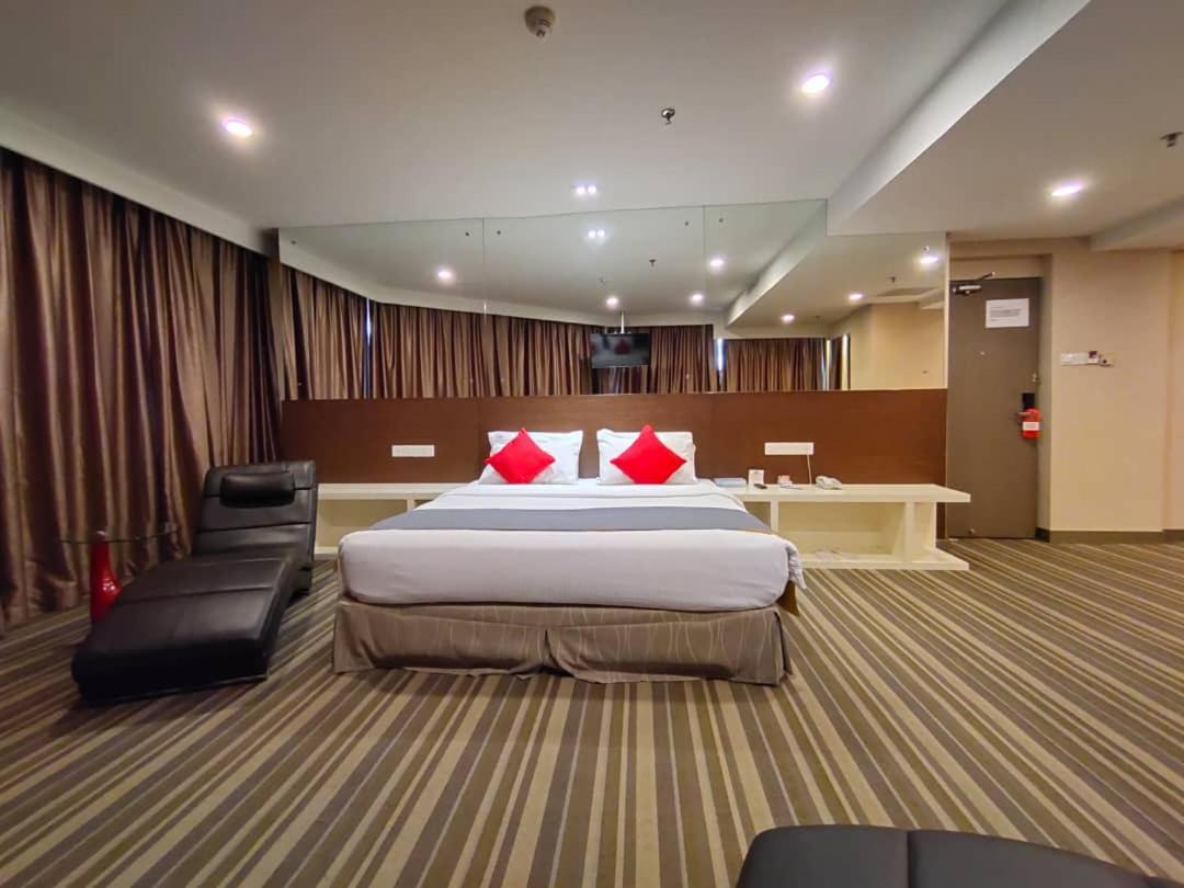 Hotel Capital Kota Kinabalu Eksteriør billede